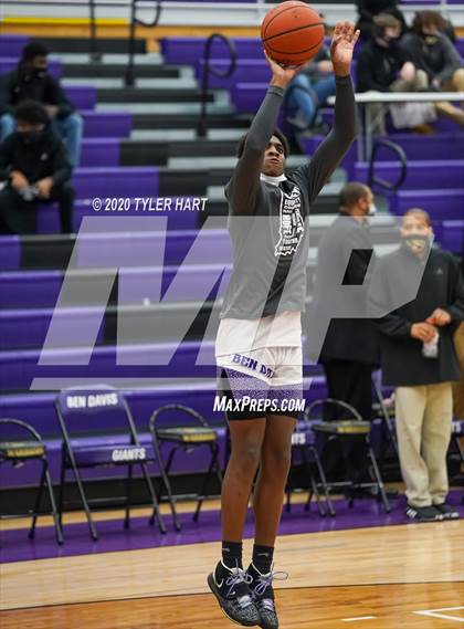 Thumbnail 3 in Warren Central @ Ben Davis photogallery.