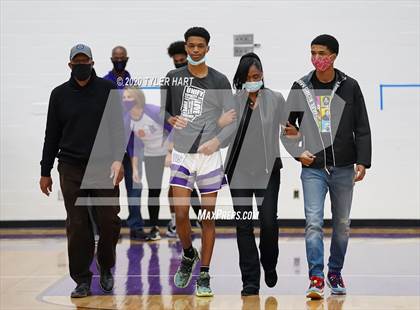 Thumbnail 2 in Warren Central @ Ben Davis photogallery.