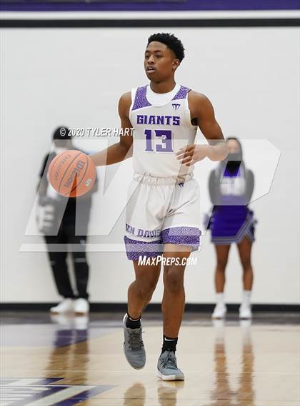 Thumbnail 2 in Warren Central @ Ben Davis photogallery.