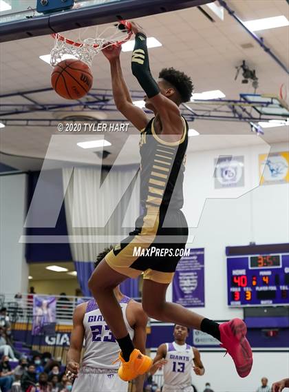 Thumbnail 3 in Warren Central @ Ben Davis photogallery.