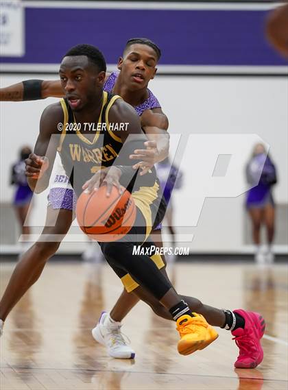 Thumbnail 2 in Warren Central @ Ben Davis photogallery.