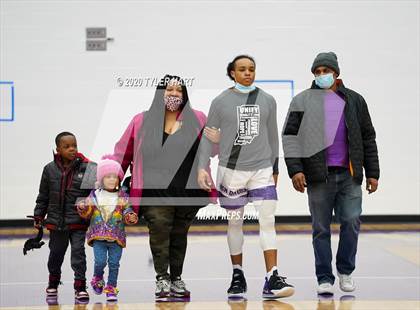 Thumbnail 2 in Warren Central @ Ben Davis photogallery.