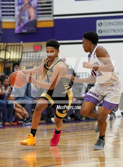 Thumbnail 1 in Warren Central @ Ben Davis photogallery.