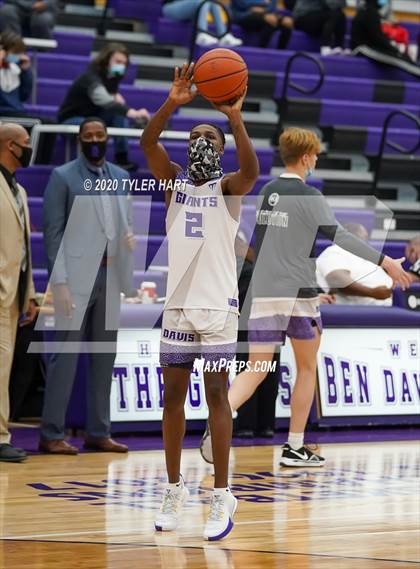Thumbnail 2 in Warren Central @ Ben Davis photogallery.