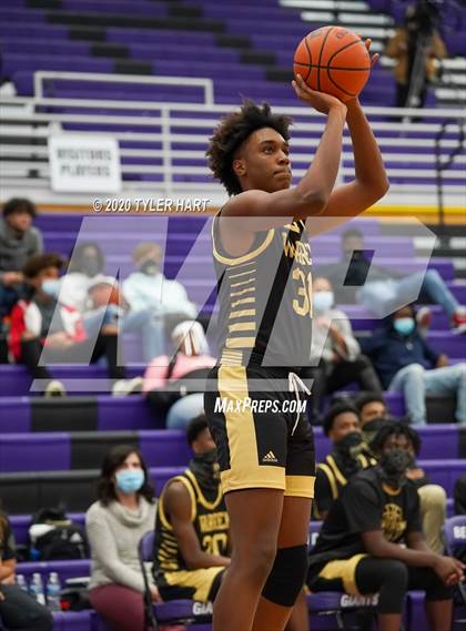 Thumbnail 1 in Warren Central @ Ben Davis photogallery.
