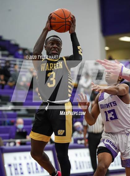 Thumbnail 3 in Warren Central @ Ben Davis photogallery.
