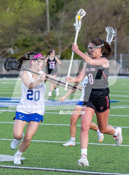 Thumbnail 1 in Park Tudor vs Indianapolis Bishop Chatard (INGLA 2A Sectional playoff) photogallery.