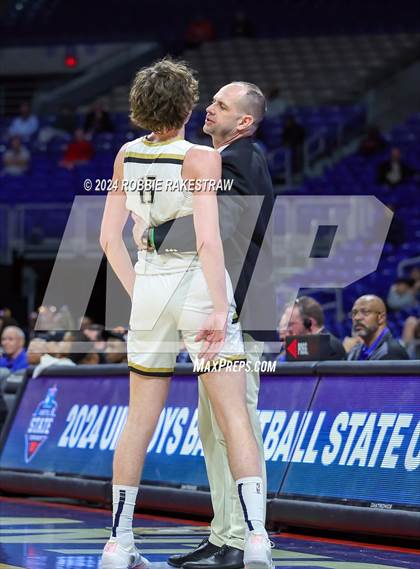 Thumbnail 2 in Amarillo vs. Lancaster (UIL 5A Basketball Semifinal) photogallery.