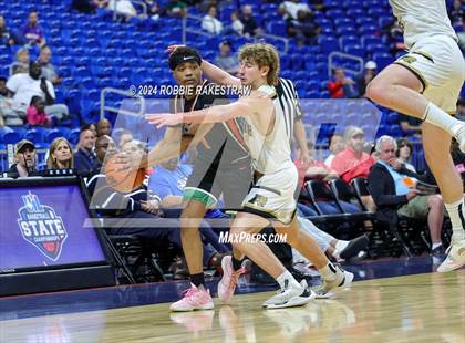 Thumbnail 1 in Amarillo vs. Lancaster (UIL 5A Basketball Semifinal) photogallery.