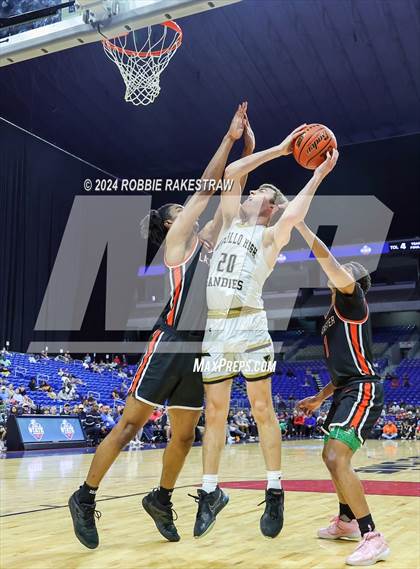 Thumbnail 1 in Amarillo vs. Lancaster (UIL 5A Basketball Semifinal) photogallery.