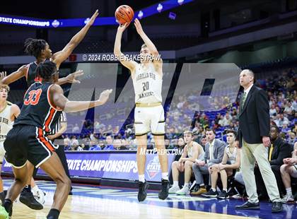 Thumbnail 3 in Amarillo vs. Lancaster (UIL 5A Basketball Semifinal) photogallery.