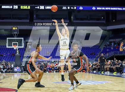 Thumbnail 2 in Amarillo vs. Lancaster (UIL 5A Basketball Semifinal) photogallery.