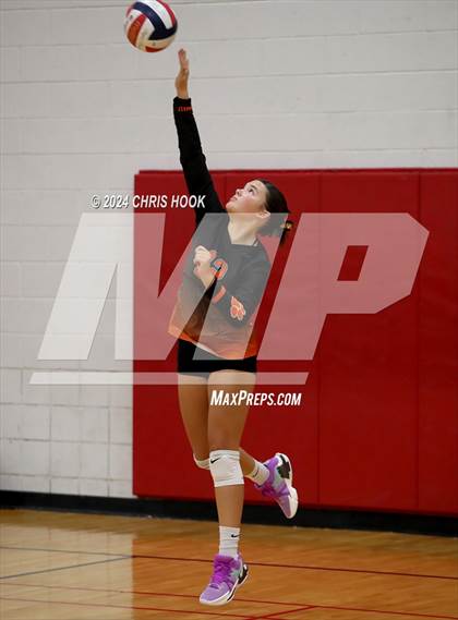 Thumbnail 2 in Casa Grande vs Globe (The Florence VB Invitational) photogallery.