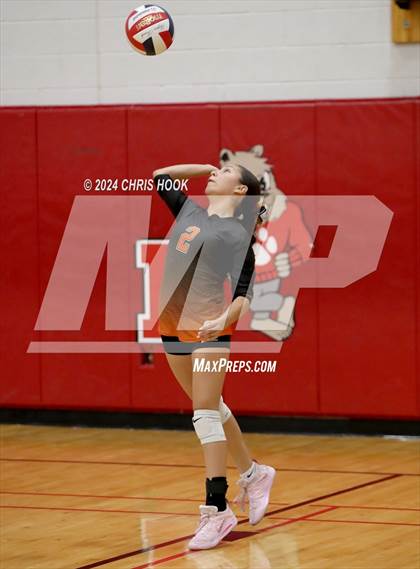 Thumbnail 3 in Casa Grande vs Globe (The Florence VB Invitational) photogallery.
