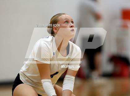 Thumbnail 3 in Casa Grande vs Globe (The Florence VB Invitational) photogallery.