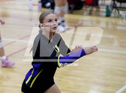 Thumbnail 2 in Casa Grande vs Globe (The Florence VB Invitational) photogallery.