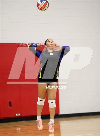 Thumbnail 2 in Casa Grande vs Globe (The Florence VB Invitational) photogallery.