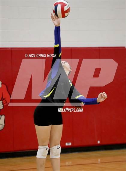 Thumbnail 2 in Casa Grande vs Globe (The Florence VB Invitational) photogallery.