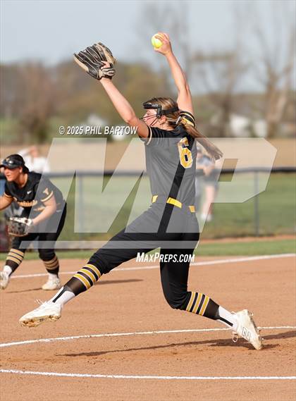 Thumbnail 3 in Tri-Valley @ Sheridan photogallery.