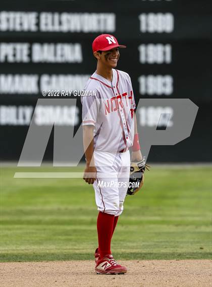 Thumbnail 1 in North vs. Fresno photogallery.