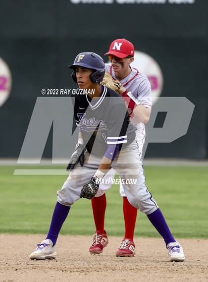 Thumbnail 3 in North vs. Fresno photogallery.