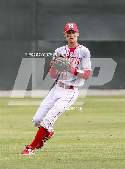 Thumbnail 2 in North vs. Fresno photogallery.