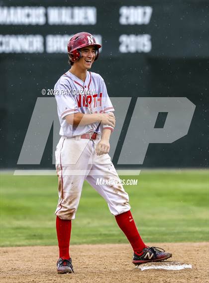 Thumbnail 3 in North vs. Fresno photogallery.