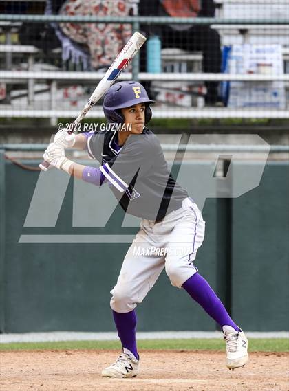 Thumbnail 2 in North vs. Fresno photogallery.
