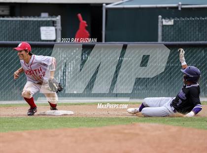 Thumbnail 2 in North vs. Fresno photogallery.