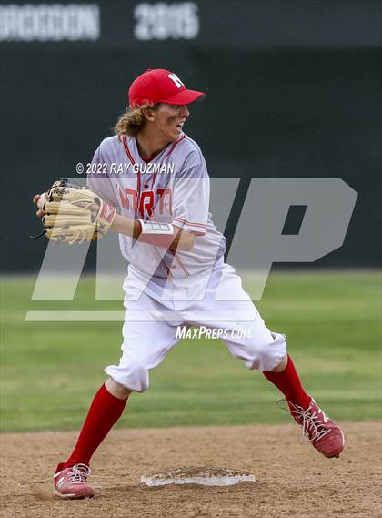 Thumbnail 1 in North vs. Fresno photogallery.