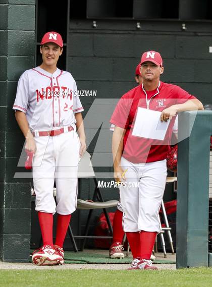 Thumbnail 3 in North vs. Fresno photogallery.