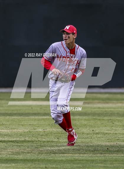 Thumbnail 2 in North vs. Fresno photogallery.