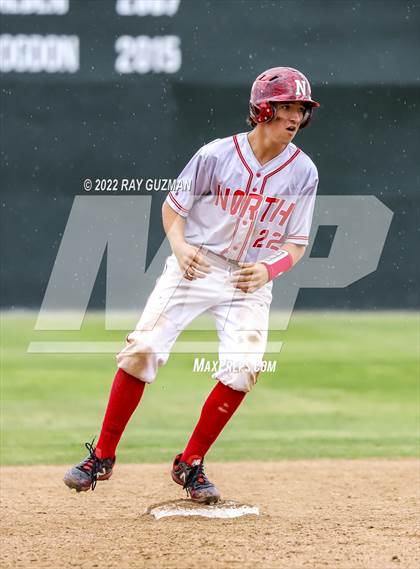 Thumbnail 1 in North vs. Fresno photogallery.