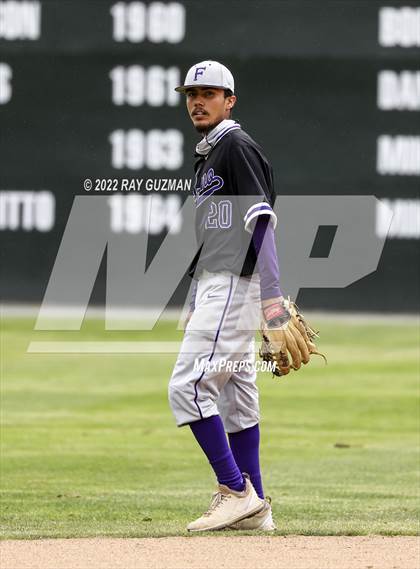 Thumbnail 2 in North vs. Fresno photogallery.