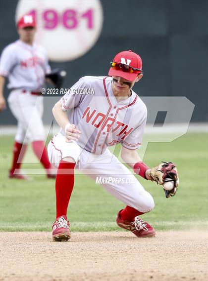 Thumbnail 1 in North vs. Fresno photogallery.