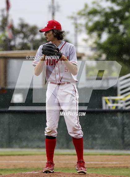 Thumbnail 2 in North vs. Fresno photogallery.