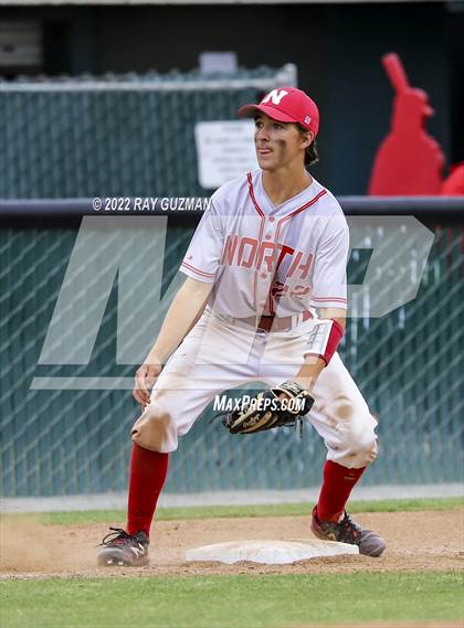 Thumbnail 1 in North vs. Fresno photogallery.