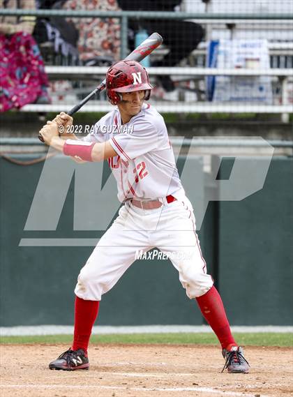 Thumbnail 2 in North vs. Fresno photogallery.
