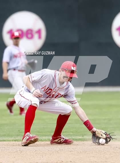 Thumbnail 2 in North vs. Fresno photogallery.