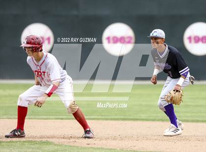 Thumbnail 2 in North vs. Fresno photogallery.