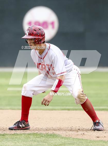 Thumbnail 3 in North vs. Fresno photogallery.