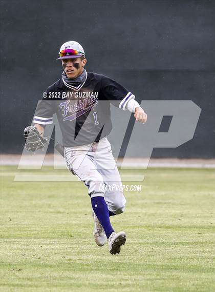 Thumbnail 2 in North vs. Fresno photogallery.