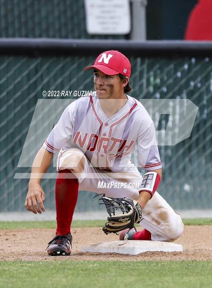 Thumbnail 1 in North vs. Fresno photogallery.