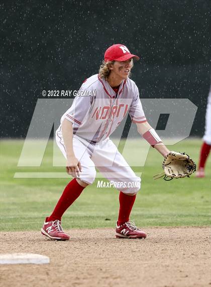 Thumbnail 3 in North vs. Fresno photogallery.