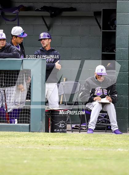 Thumbnail 2 in North vs. Fresno photogallery.