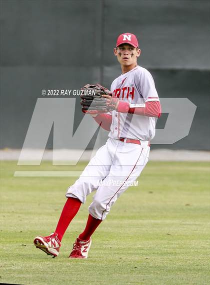 Thumbnail 3 in North vs. Fresno photogallery.