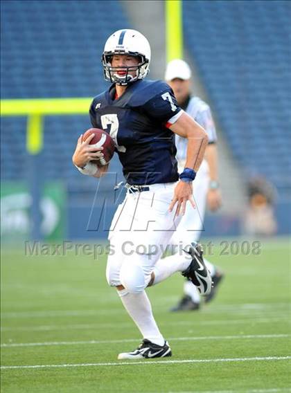 Thumbnail 2 in Bellarmine Prep vs. Puyallup (Emerald City Kickoff Classic) photogallery.