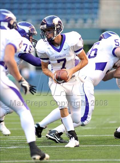 Thumbnail 2 in Bellarmine Prep vs. Puyallup (Emerald City Kickoff Classic) photogallery.