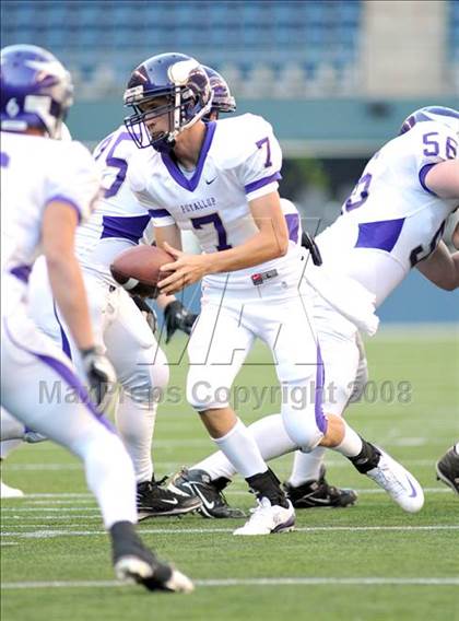 Thumbnail 3 in Bellarmine Prep vs. Puyallup (Emerald City Kickoff Classic) photogallery.