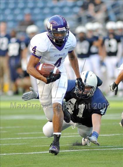 Thumbnail 1 in Bellarmine Prep vs. Puyallup (Emerald City Kickoff Classic) photogallery.